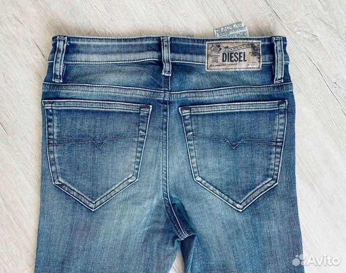 Diesel Skinzee джинсы женские W26L30. Оригинал