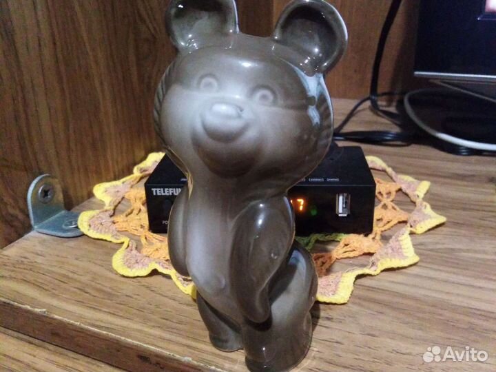 Олимпийский мишка фарфор