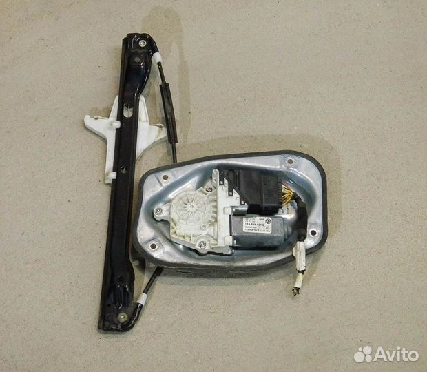 Стеклоподъемник задний левый VW Jetta 5