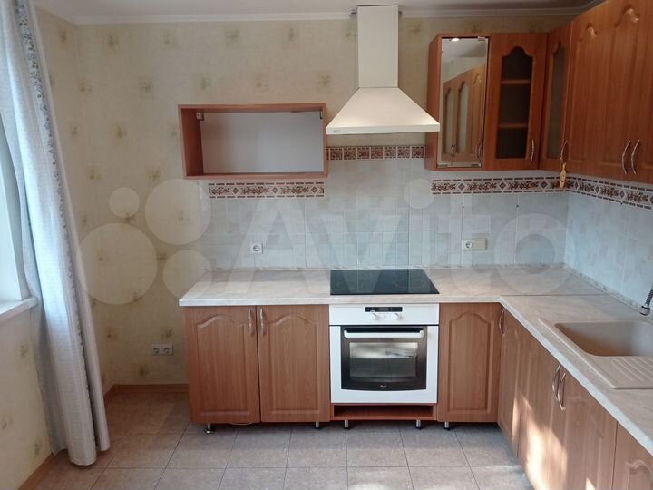 2-к. квартира, 57 м², 2/3 эт.