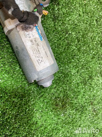 Мотор люка Mercedes S-class W220