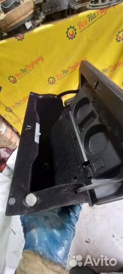 Бардачок Мерседес-Бенс E-Класс W 210 2.0 бензин