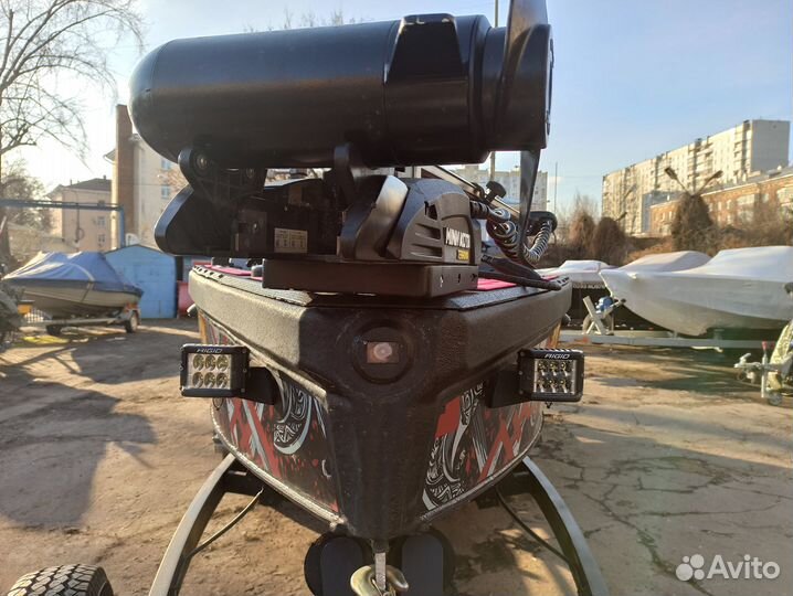 Алюминиевая лодка fishpro XR 4P (Volzhanka)