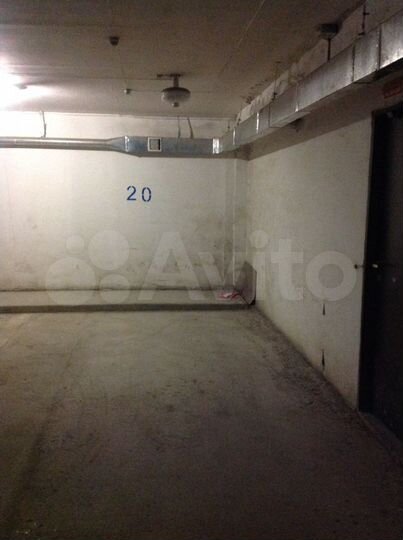 Машиноместо, 18 м²