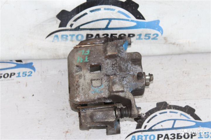 Суппорт передний левый Nissan Teana J31 VQ23DE