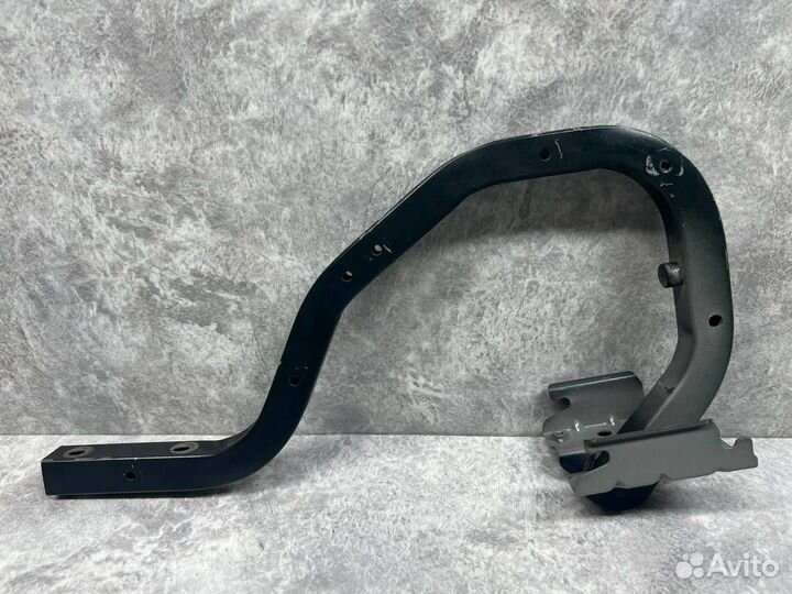 Петля крышки багажника Nissan Almera Classic B10