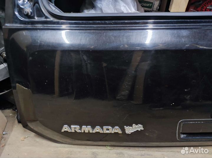 Крышка багажника Nissan Armada