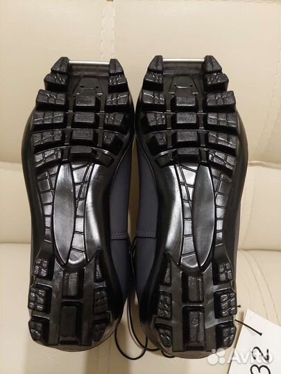 Лыжные ботинки новые р.32, 34