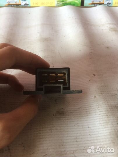 Реле стекло очистителя Mercedes Sprinter