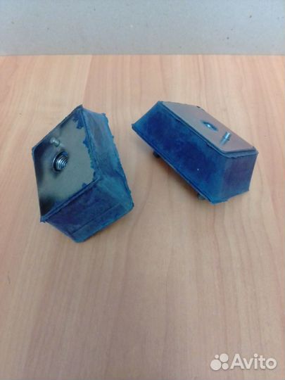 Подушки двигателя перед 2 шт. Газель,Волга.вулкан