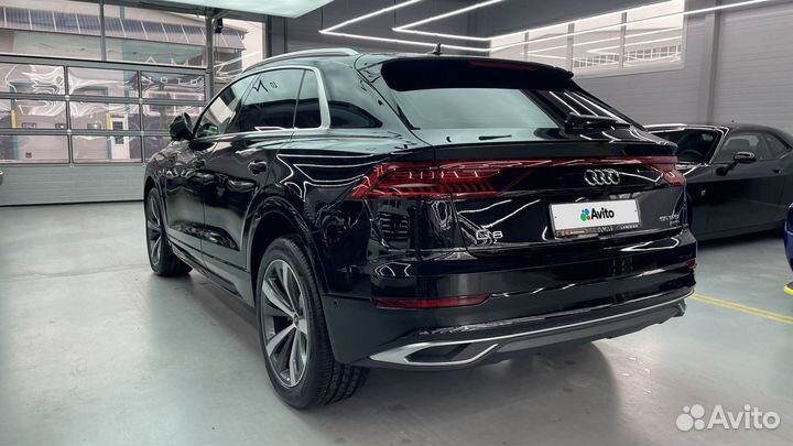 Audi Q8 3.0 AT, 2022, 11 000 км