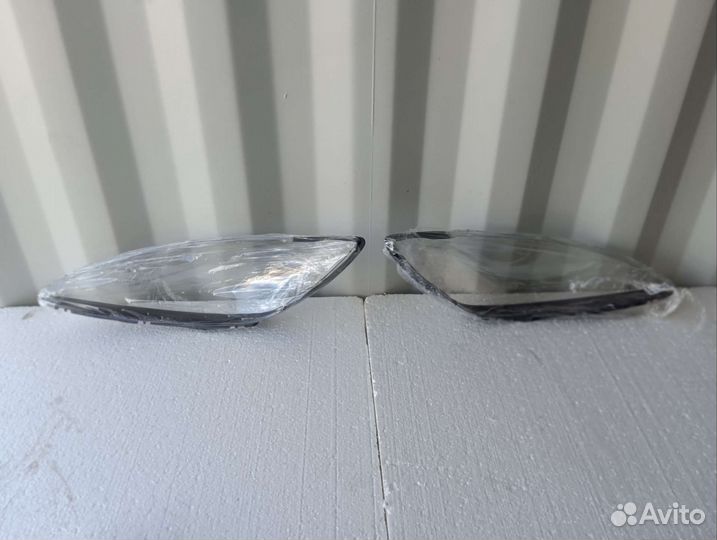 Стекло фары левое / правое Toyota camry xv30