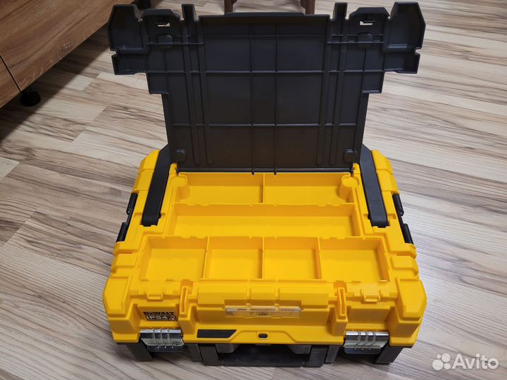Ящик для инструмента кейс DeWalt Tstak