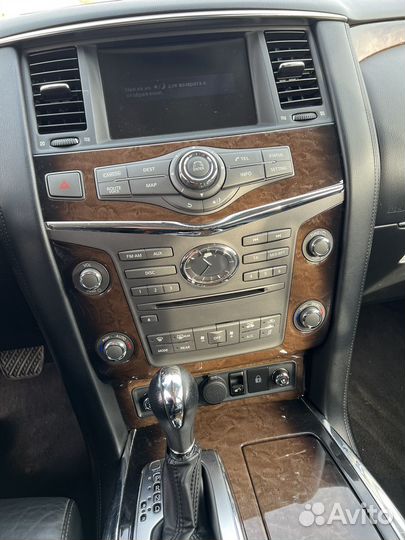 Infiniti QX56 5.6 AT, 2013, 137 560 км