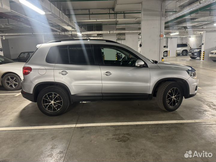 Volkswagen Tiguan 2.0 AT, 2011, 192 000 км