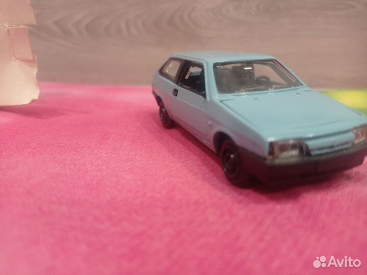 Модель автомобиля ваз 2108 1:43