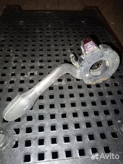 Подрулевой переключатель поворотников Volkswagen