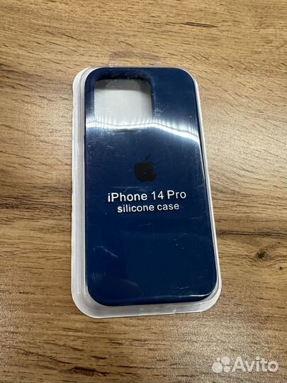 Чехлы на iPhone 14 pro