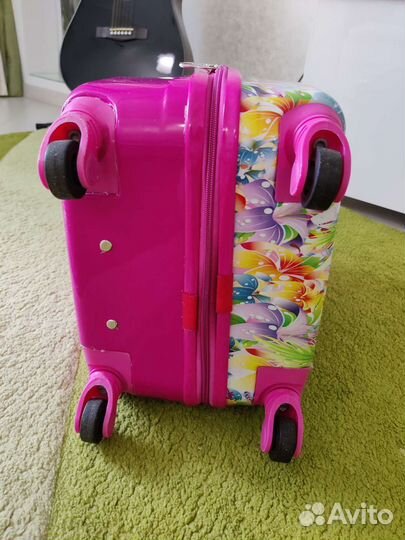 Чемодан детский для девочки