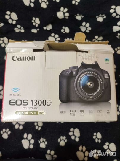 Зеркальный фотоаппарат Canon EOS1300D(W)