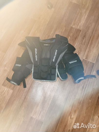 Вратарский нагрудник