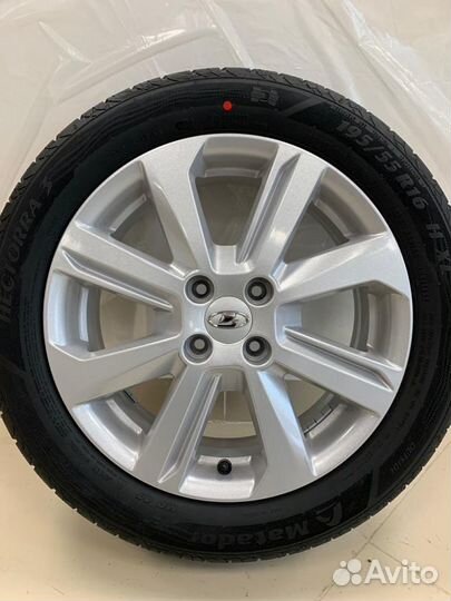 R16 Toyo NanoEnergy 3 195/55, PCD 4x100 DIA 60.1