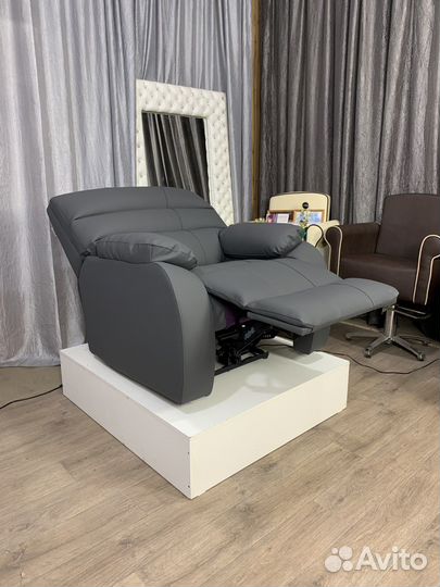 Кресло реклайнер для наращивания ресниц