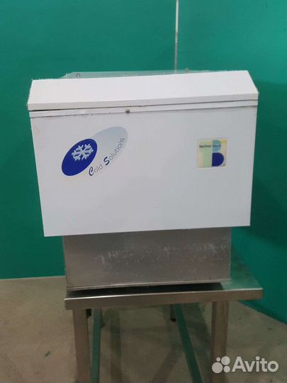 Машина холодильная потолочная Technoblock SVN 075