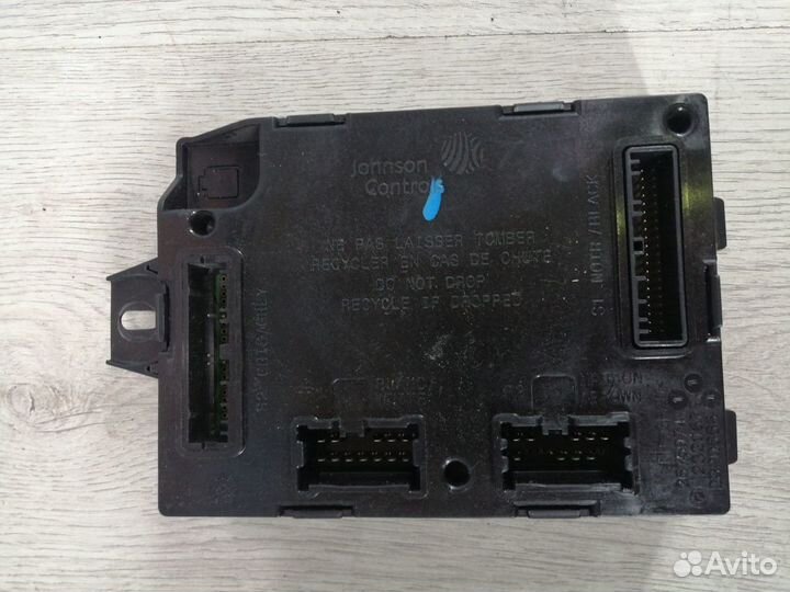 Эбу комплект Renault sandero stepway 2