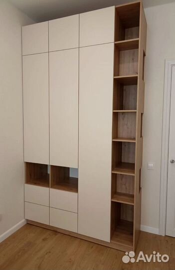 Распашной шкаф