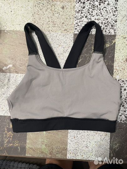 Спортивный топ Gymshark