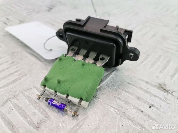 Сопротивление печки Peugeot 5008 2010