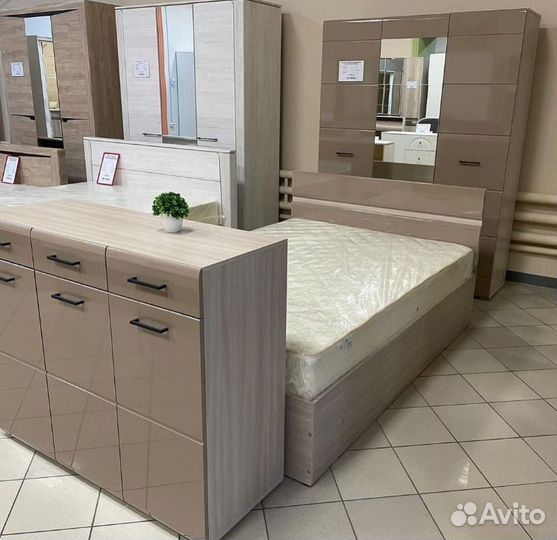 Спальня Ненси (ясень/капучино) без матраса