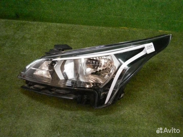 Фара левая Kia Rio