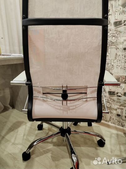 Компьютерное кресло