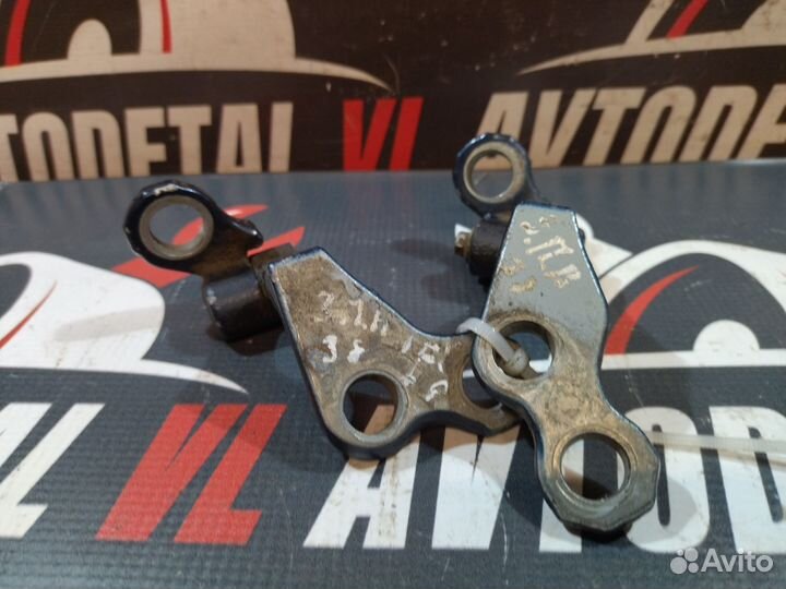 Петли двери задней Ford Focus c-max 1