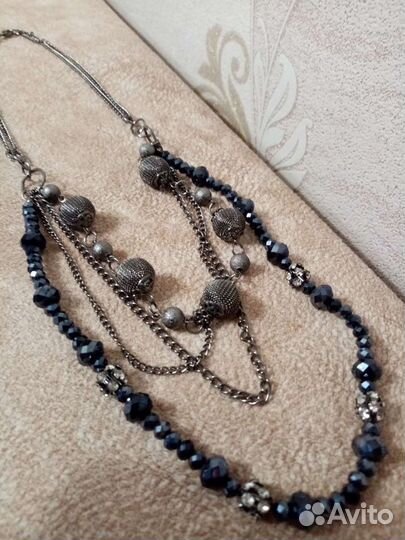 Бусы в ассортименте