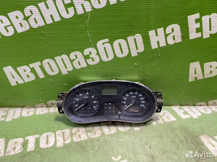 Панель приборов Renault Logan