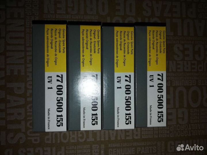 Свечи зажигания комплект 7700500155