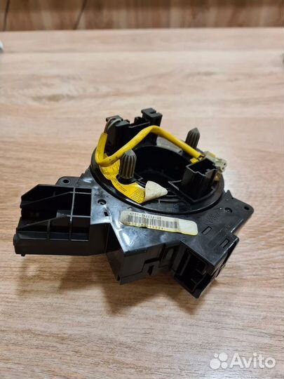 Контактная спираль подушки безопасности рулевого