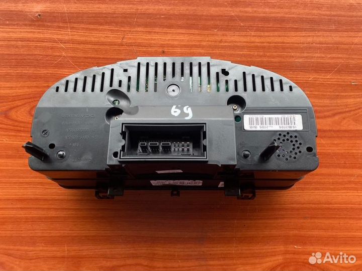 Панель приборов Vw Touran вкс 2004