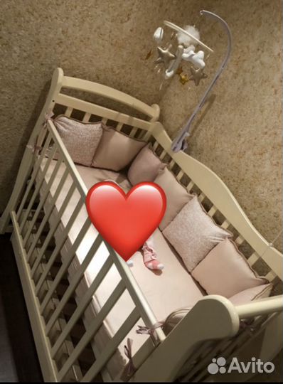 Бортики в кроватку и мобиль