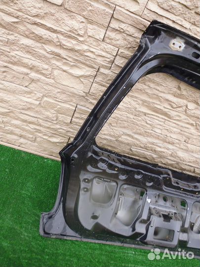 Крышка багажника Сузуки SX4 с 2006