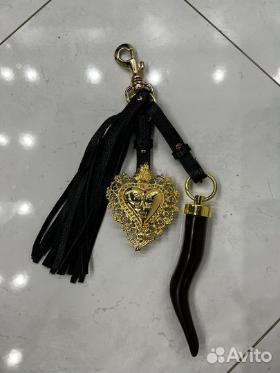 Givenchy брелок