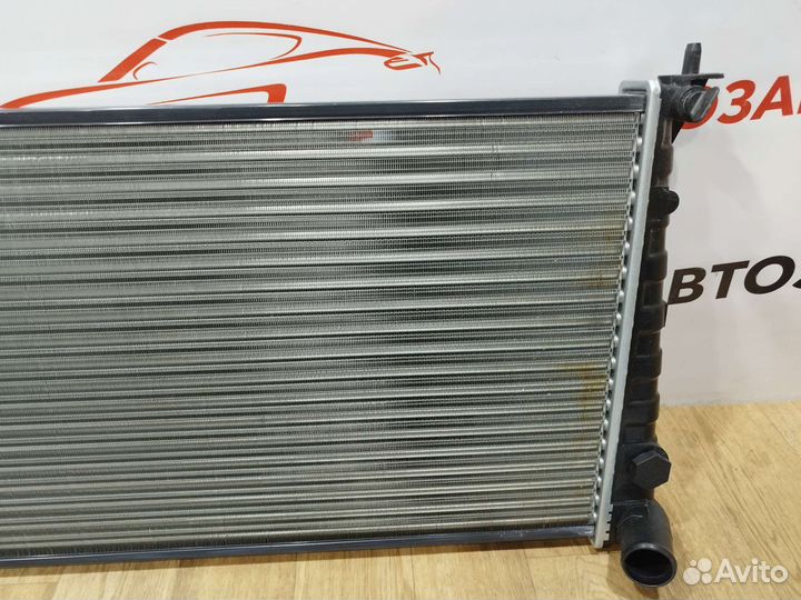 Радиатор охлаждения Citroen Berlingo Xsara