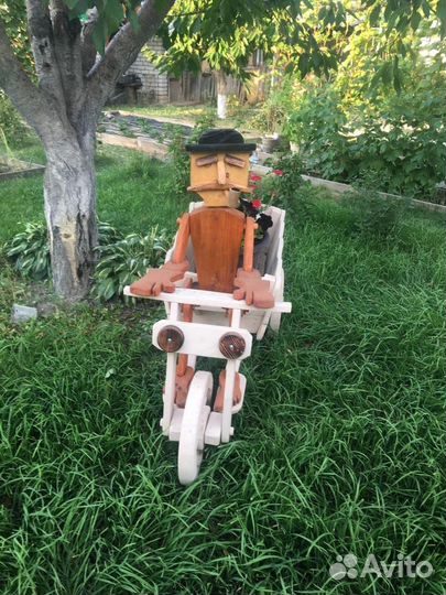 Телега декоративная для усадьбы, дачи