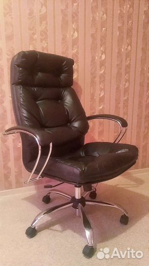 Компьютерное кресло metta