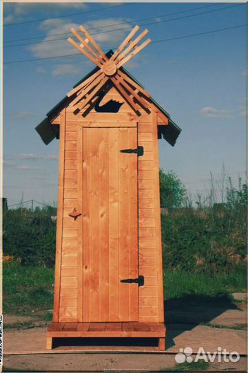 Уличный туалет деревянный RFL