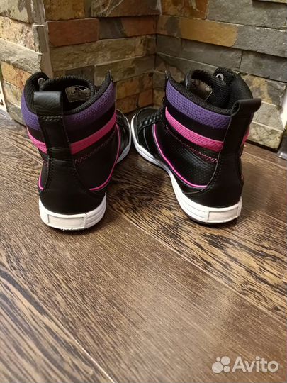 Кроссовки lacoste, оригинальные