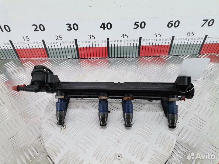 Форсунка Volkswagen Golf 3 2000 06A906031C